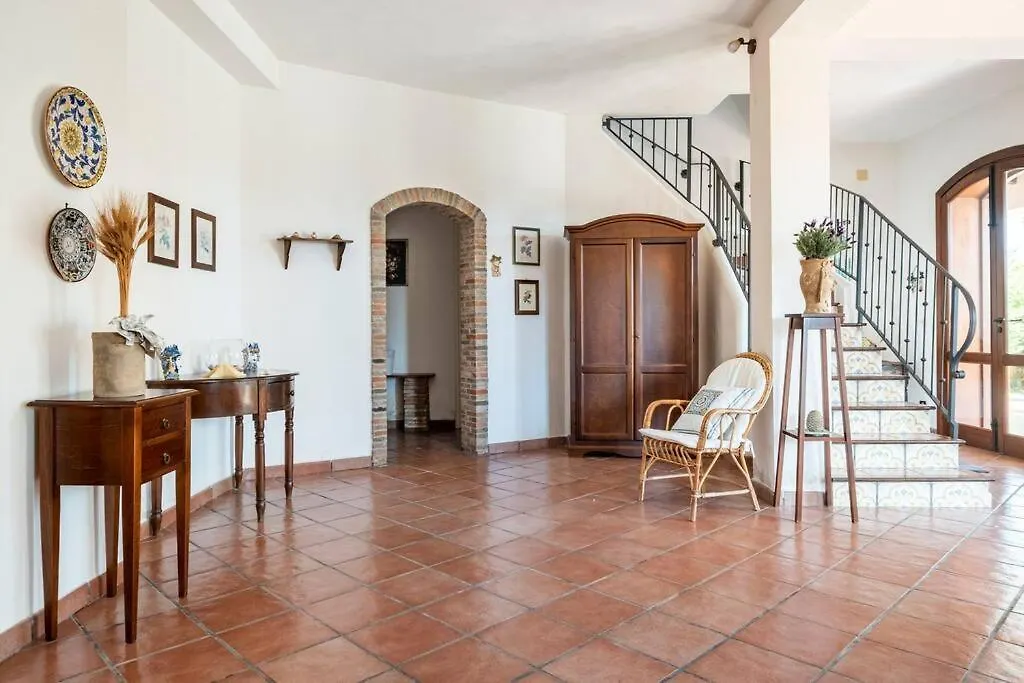 {Villa Jacuzzi Privata}Sul Mare Di Fontane Bianche 0*,  Italië