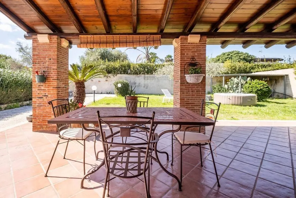 {Villa Jacuzzi Privata}Sul Mare Di Fontane Bianche